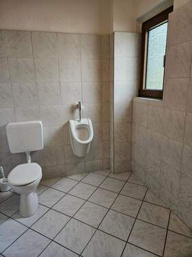 Sanitäranlagen Gewerbeeinheit - 