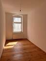 Schlafzimmer.JPG - Etagenwohnung mit 54,00 m&sup2; in Berlin zum Kaufen