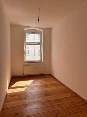 Schlafzimmer.JPG - Etagenwohnung mit 54,00 m&sup2; in Berlin zum Kaufen