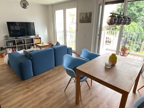 Wohn-Ess-Bereich - 2 Zimmer Etagenwohnung zur Miete in Nürnberg