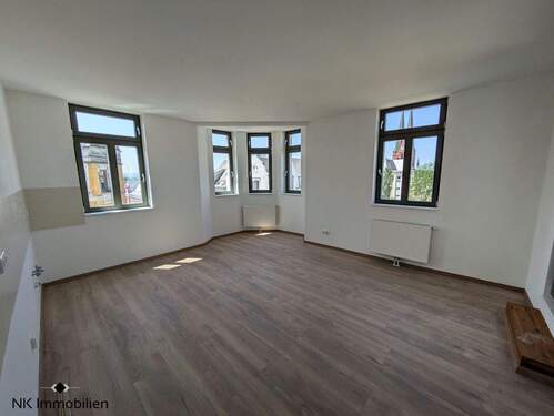 Wohnzimmer & Küche - 