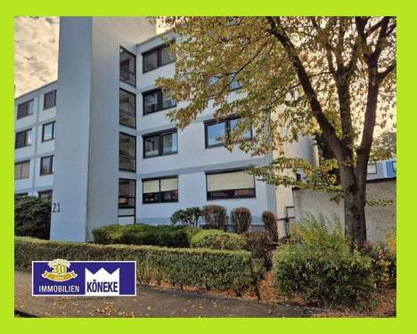 im Hochparterre - 73 m², im Hochparterre, mit Loggia, Einstellplatz, in renoviertem Zustand!