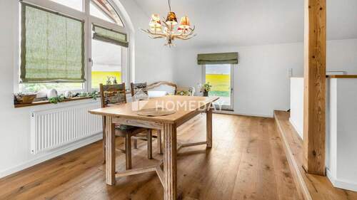 1. OG Wohnzimmer 3 - 