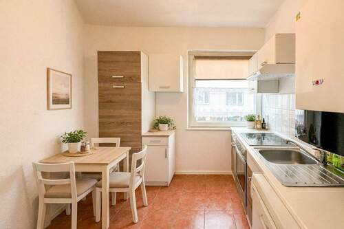 Küchenbereich - Etagenwohnung mit 57,00 m&sup2; in Düsseldorf zum Kaufen