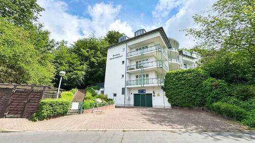 Residenz Waldschlößchen - Strandnahes Wohnen in Sellin: Komfortable Eigentumswohnung mit Aufzug, Tiefgarage & Südbalkon