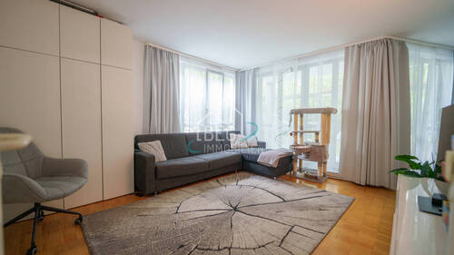 Wohnzimmer - Helle Erdgeschosswohnung mit Terrasse und TG-Stellplatz