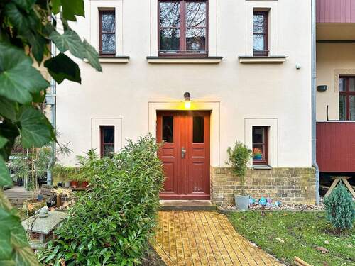 Hauseingang - Etagenwohnung mit 106,00 m&sup2; in Leipzig zum Kaufen