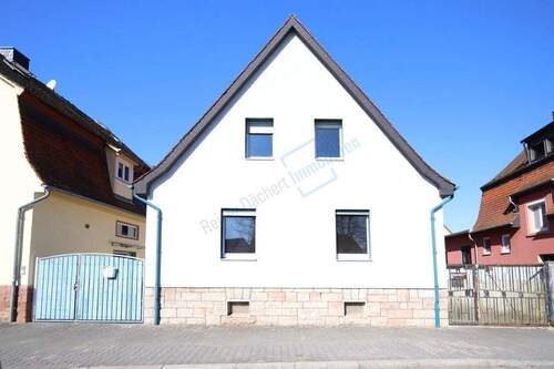 HAUSANSICHT - Do it yourself ! - 237.500,00&nbsp;EUR Kaufpreis, ca.&nbsp; 111,60&nbsp;m&sup2;&nbsp;Wohnfl&auml;che