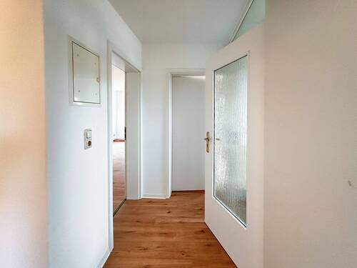 Flur - 2 Zimmer Etagenwohnung in Alpenrod