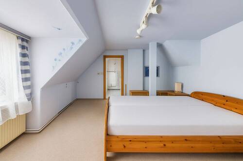 Altbau: Schlafzimmer Ansicht 2 Obergeschoss - 