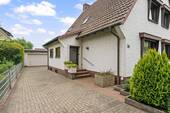 Bild 2 - 6 Zimmer Einfamilienhaus zum Kaufen in Delmenhorst