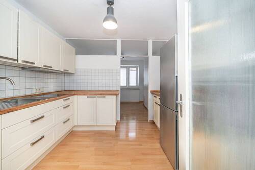 Küche - virtuell leergeräumt - 2 Zimmer Etagenwohnung in München