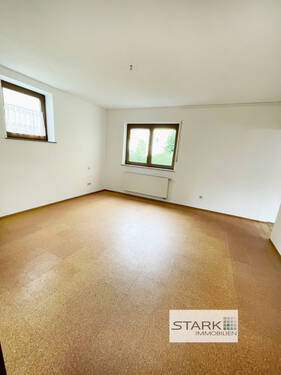 Wohnzimmer 2.jpg - Etagenwohnung mit 70,00 m&sup2; in Riedenheim zur Miete