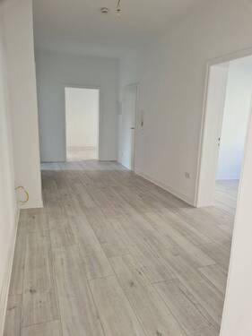 Eingangsbereich großzügiger Flur.jpg - 5 Zimmer Etagenwohnung in Dortmund