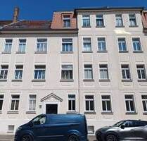 Bezugsfrei; Einbauküche und Balkon mit Blick ins Grüne - Leipzig Schönefeld-Abtnaundorf