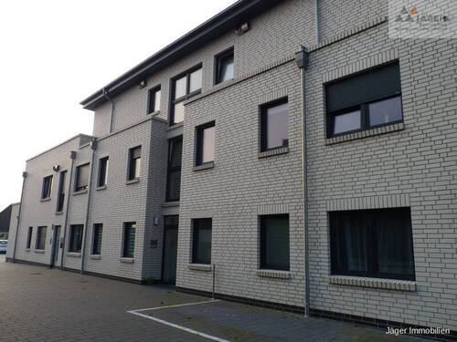 Eingangsansicht - 3 Zimmer Etagenwohnung zur Miete in Delmenhorst