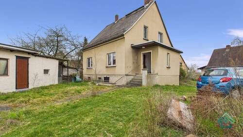 Wohnhaus - Platz für die ganze Familie - großzugiges Grundstück & Einfamilienhaus in Meuselwitz