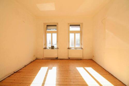 Wohnzimmer - 7 Zimmer Reihenmittelhaus in Tönisvorst