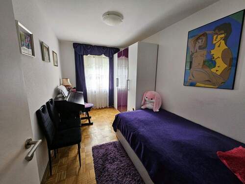 Kinderzimmer oder Büro - 