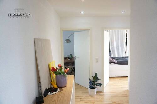 Flur - 2 Zimmer Etagenwohnung zum Kaufen in Stuttgart Bad Cannstatt / Sommerrain