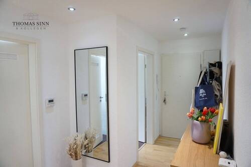 Flur - 2 Zimmer Etagenwohnung in Stuttgart Bad Cannstatt / Sommerrain