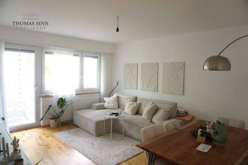 Wohn-/Esszimmer - 
