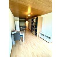 Helle 1-Zimmer Wohnung mit Balkon im München Am Hart * Teilmöbliert Helle 1-Zimmer Wohnung mit Balkon im München Am Hart * Teilmöbliert