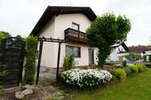 DSC00567.JPG - renovierungsbedürftiges Einfamilienhaus in schöner zentralen Lage - 799