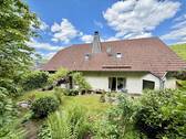 Ansicht Garten - 7 Zimmer Mehrfamilienhaus, Wohnhaus zum Kaufen in Grünebach