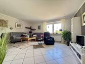 Wohnzimmer EG - 7 Zimmer Mehrfamilienhaus, Wohnhaus in Grünebach