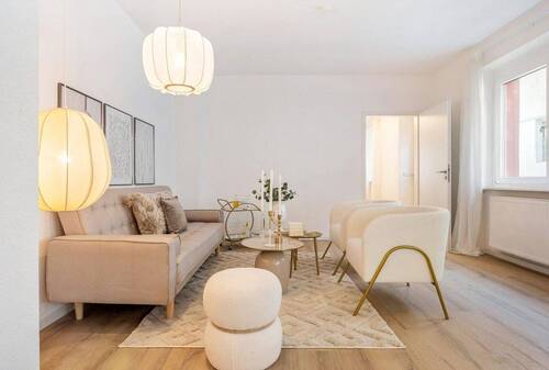 Wohnzimmer - Frisch renoviert & bezugsbereit: Einfamilienhaus in Bestlage von Gonsenheim!