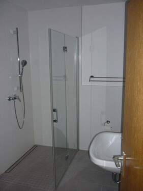 Bad mit barrierefreier Dusche - 
