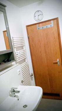 Badblick mit Heizkörper - 