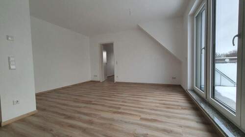 Wohnzimmer (Blick v. Küche).JPG - 2 Zimmer Etagenwohnung zur Miete in Ingolstadt