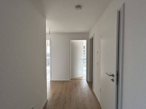 Diele - Etagenwohnung mit 80,10 m&sup2; in Gundelsheim / Höchstberg zur Miete