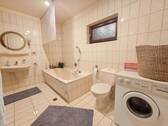Bad Einliegerwohnung KG - 