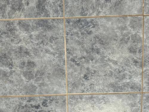 Fliesenfussboden (Sanitär) - 