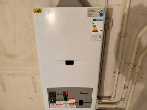 Gas-Etagenheizung (im Kellerraum) - 