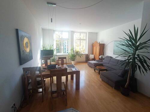 Bild 1 - Vermietete, sehr großzügige moderne Wohnung in Saarbrücken-St. Arnual zu verkaufen