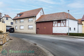 Hausansicht - Historischer Vierseitenhof in Klettbach - Sanierter Wohntraum nahe Erfurt mit viel Potenzial