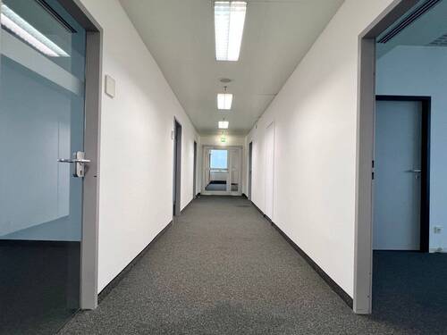 Flur zu den Büros - 