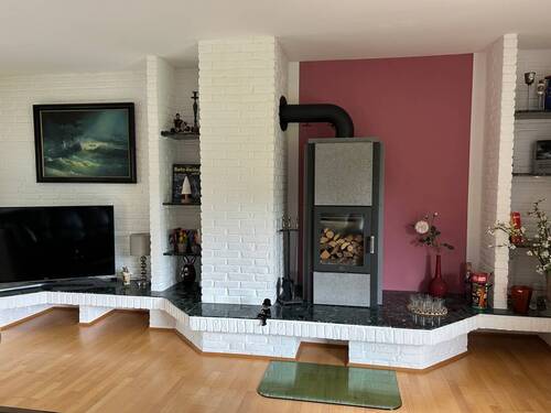 Wohnzimmer mit Ofen - 