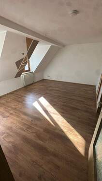 Wohn-/ Esszimmer - Waldsassen! 4-Zimmer-Dachgeschosswohnung - sofort frei WE10