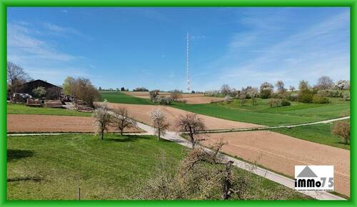 Aussicht Feldrandlage - 4 Zimmer Etagenwohnung zum Kaufen in Mühlacker