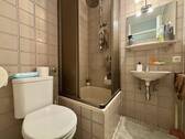 Bad mit Dusche - 