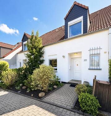 Außenansicht - Gestalten Sie Ihr Familienglück - RMH mit Garten, Kamin und Raum für Träume