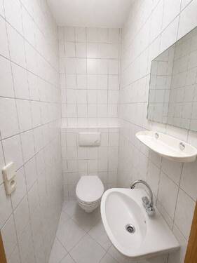 WC - Etagenwohnung mit 75,40 m&sup2; in Triptis zur Miete