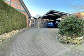 Einfahrt - Einfamilienhaus mit 360,00 m&sup2; in Quickborn zum Kaufen