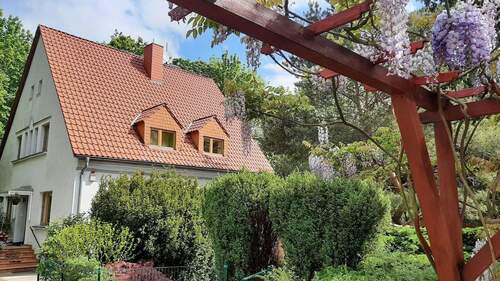 01 Südfassade - 6 Zimmer Einfamilienhaus zum Kaufen in Frankfurt (Oder)