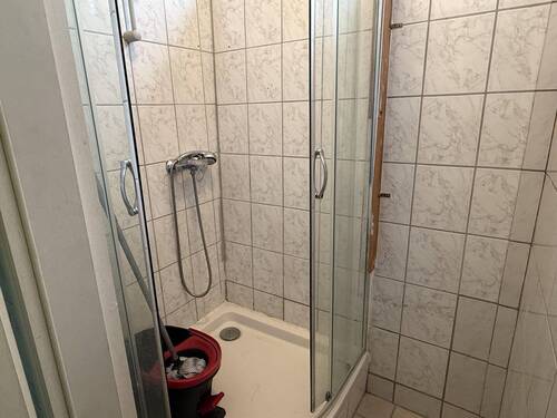 Bad mit Dusche in der ELW - 
